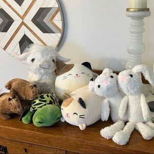 Plush Toy Collection with Cats and Bunnies